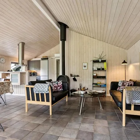 Holiday home Jette *