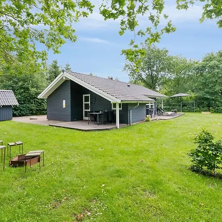 Holiday home Jette *